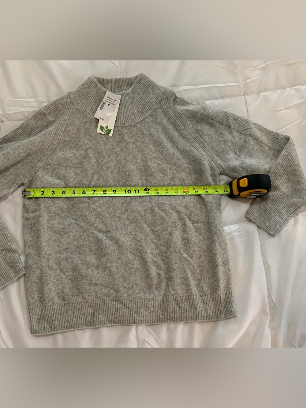 New with tags Ricki’s sweater size M - Picture 3 of 3